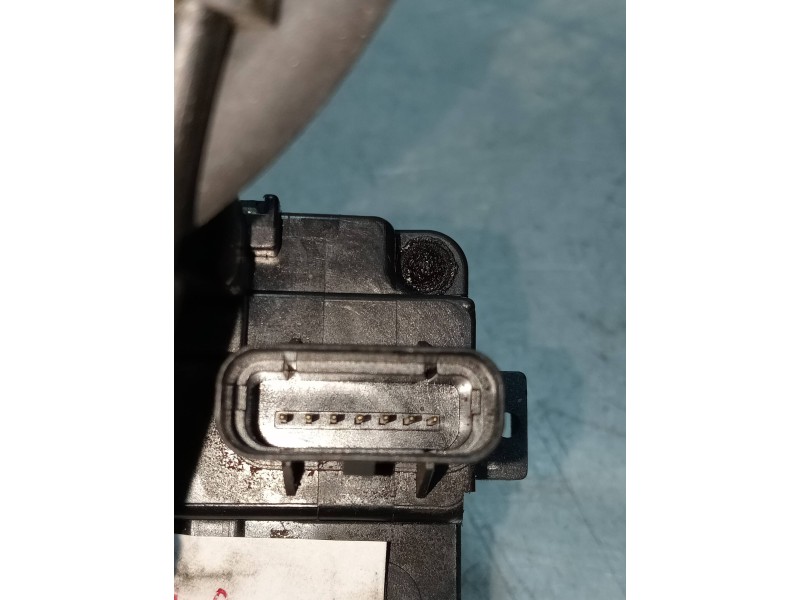 Recambio de motor cierre centralizado delantero derecho para kia cee´d drive referencia OEM IAM  3P 3P