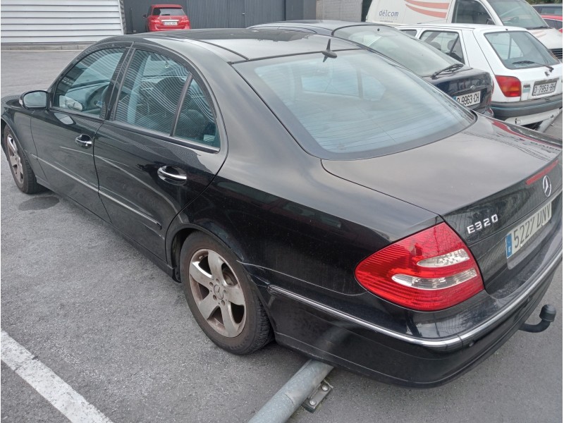 mercedes clase e (w211) berlina del año 2005