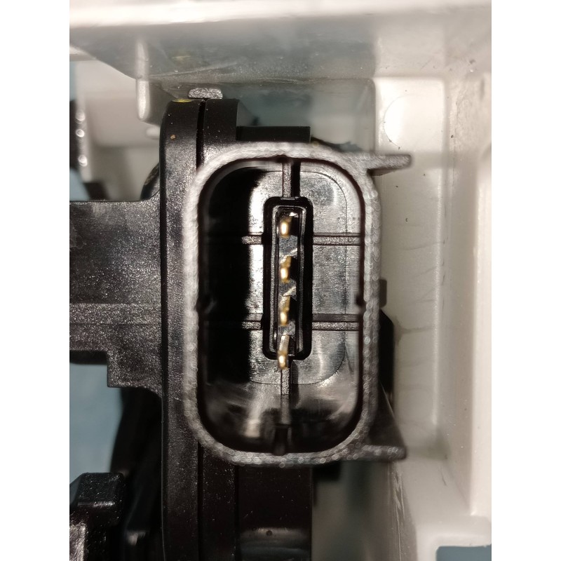 Recambio de motor cierre centralizado trasero izquierdo para kia picanto (ja) gt line referencia OEM IAM A045777  5P