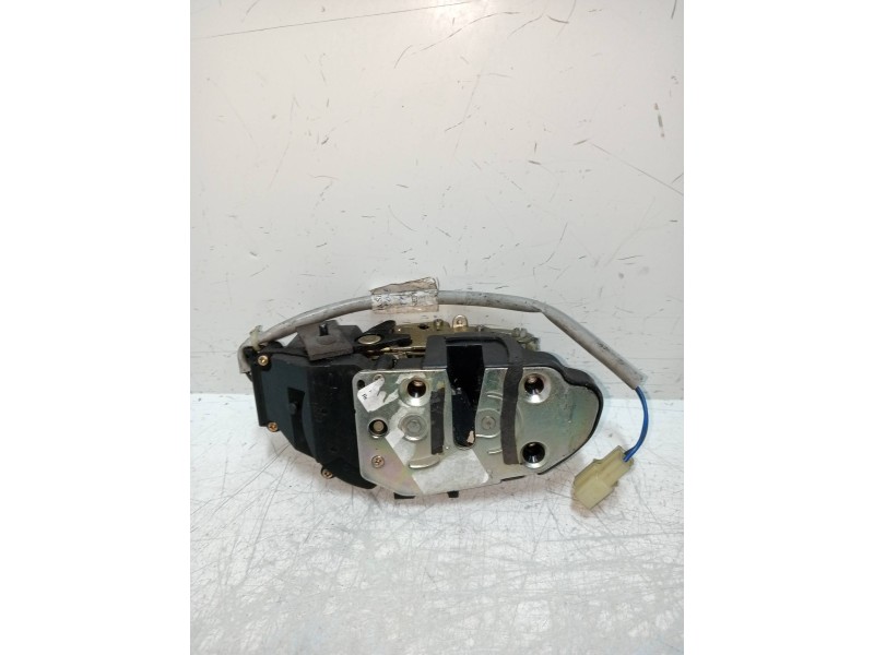 Recambio de motor cierre centralizado trasero derecho para kia shuma 1.5 cat referencia OEM IAM   5P