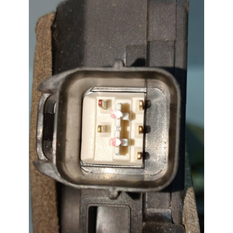 Recambio de motor cierre centralizado trasero izquierdo para kia sportage 2.0 turbodiesel cat referencia OEM IAM   4P