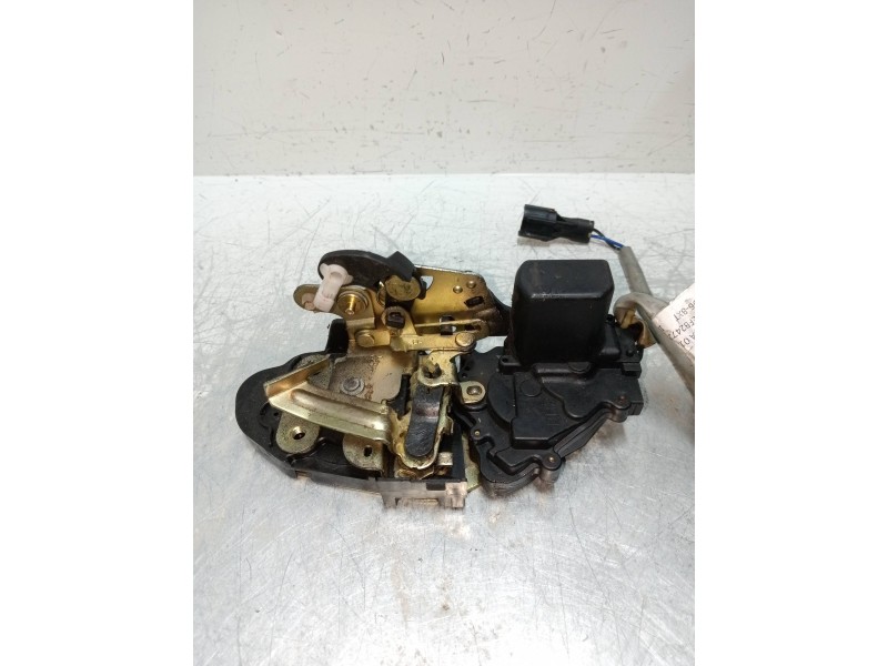 Recambio de motor cierre centralizado trasero derecho para kia shuma ii 1.6 ls berlina portón referencia OEM IAM   5P