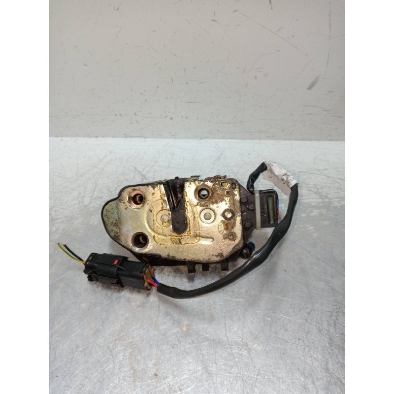 Recambio de motor cierre centralizado delantero izquierdo para kia shuma ii 1.6 ls berlina portón referencia OEM IAM   5P