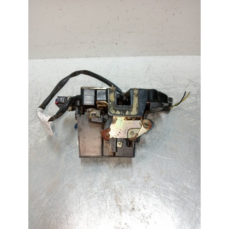 Recambio de motor cierre centralizado delantero izquierdo para kia shuma ii 1.6 ls berlina portón referencia OEM IAM   5P