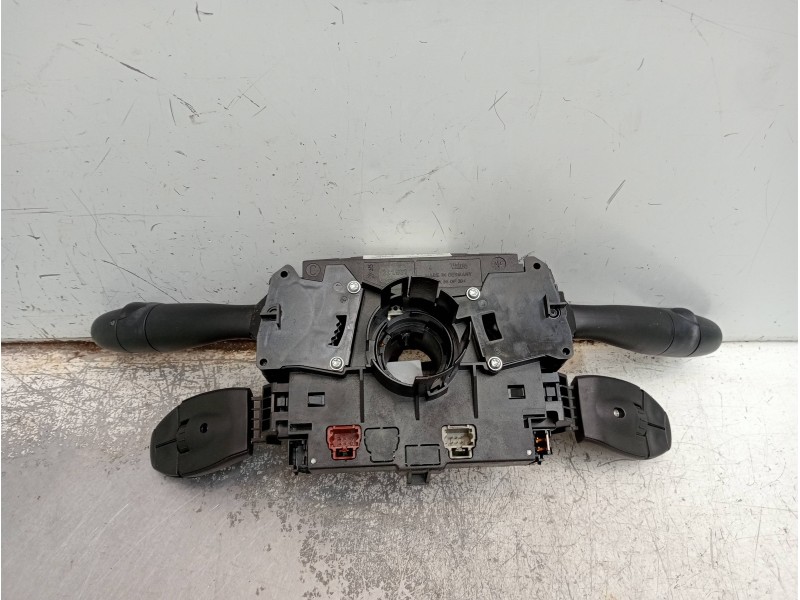 Recambio de mando luces para peugeot 207 confort referencia OEM IAM 96661300XT COM2005 4945959