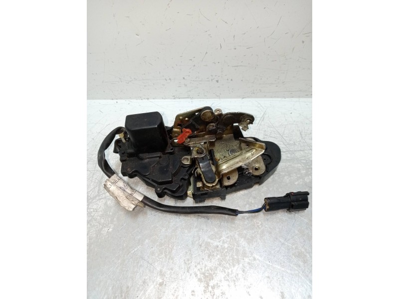 Recambio de motor cierre centralizado trasero izquierdo para kia sephia 1.5 cat referencia OEM IAM   4P Recambio de motor cierre centralizado trasero izquierdo para kia sephia 1.5 cat referencia OEM IAM   4P