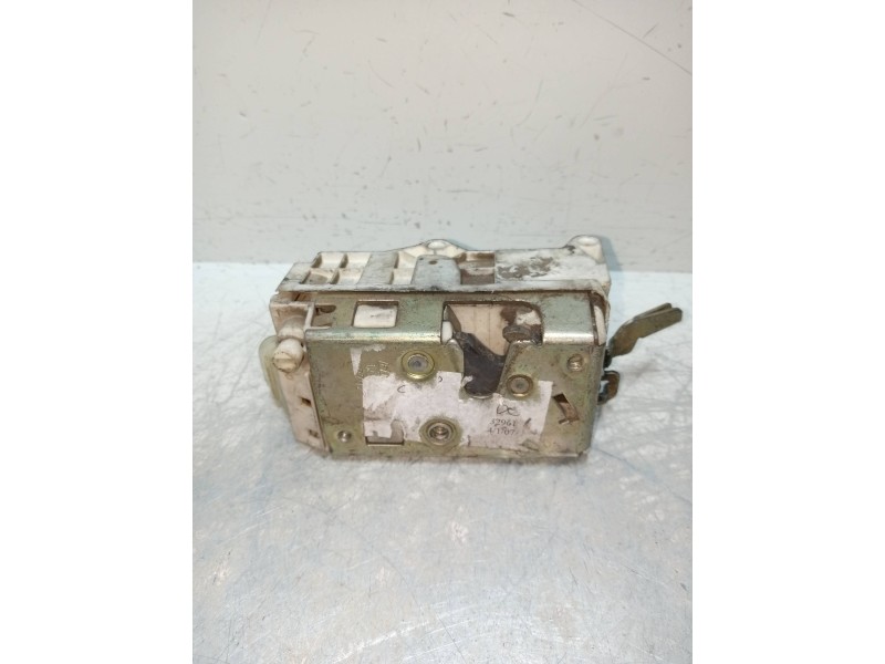 Recambio de motor cierre centralizado trasero derecho para lancia delta 1.9 turbodiesel cat referencia OEM IAM   5P