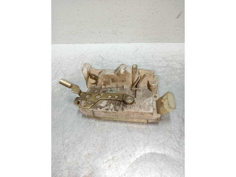 Recambio de motor cierre centralizado trasero derecho para lancia delta 1.9 turbodiesel cat referencia OEM IAM   5P