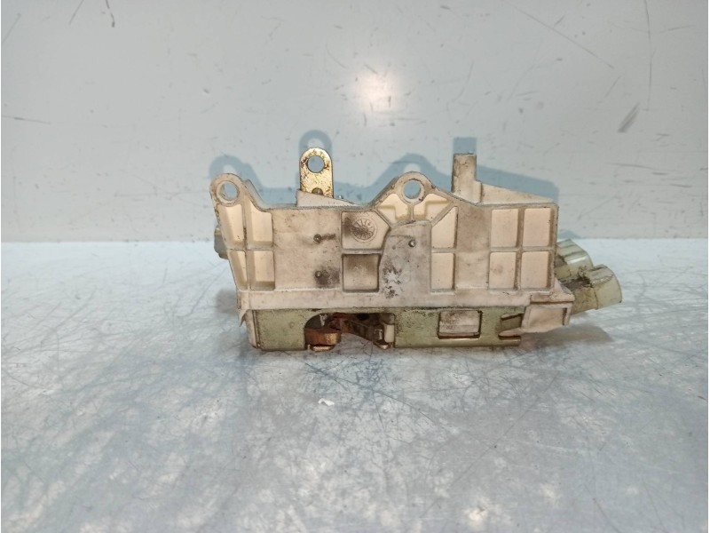 Recambio de motor cierre centralizado delantero izquierdo para lancia delta 1.9 turbodiesel cat referencia OEM IAM   