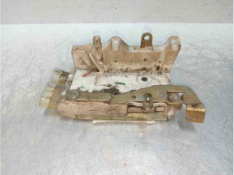 Recambio de motor cierre centralizado delantero izquierdo para lancia delta 1.9 turbodiesel cat referencia OEM IAM   