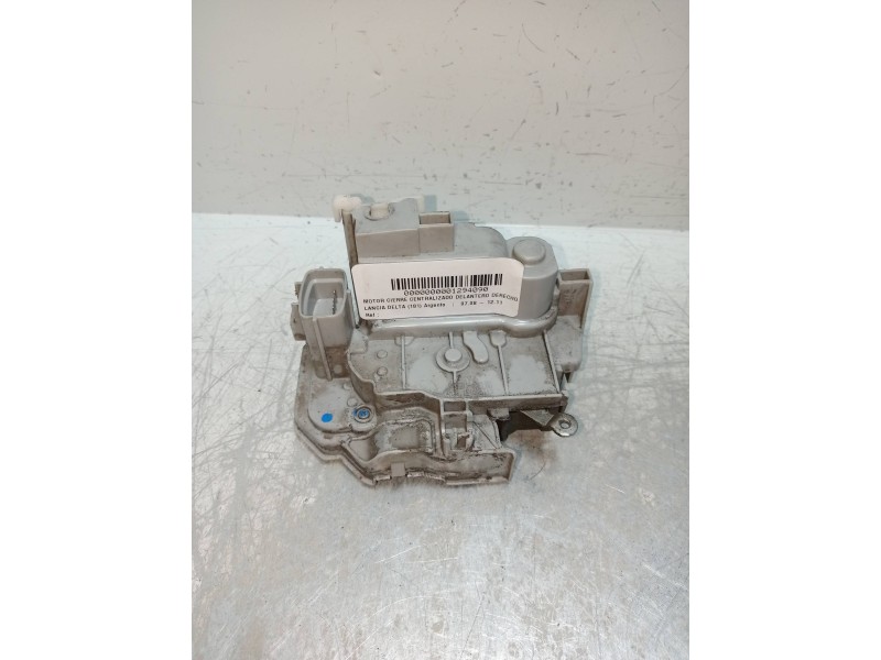 Recambio de motor cierre centralizado delantero derecho para lancia delta (181) argento referencia OEM IAM   5P
