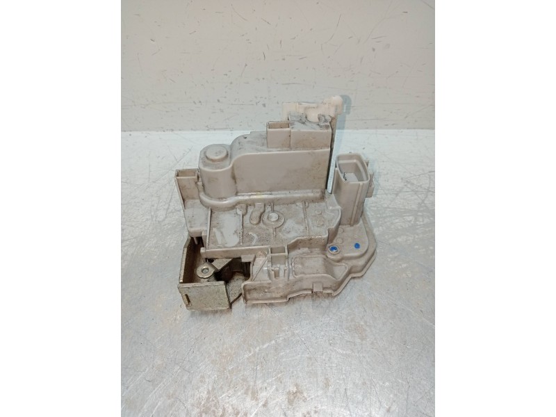 Recambio de motor cierre centralizado trasero izquierdo para lancia delta (181) argento referencia OEM IAM   5P