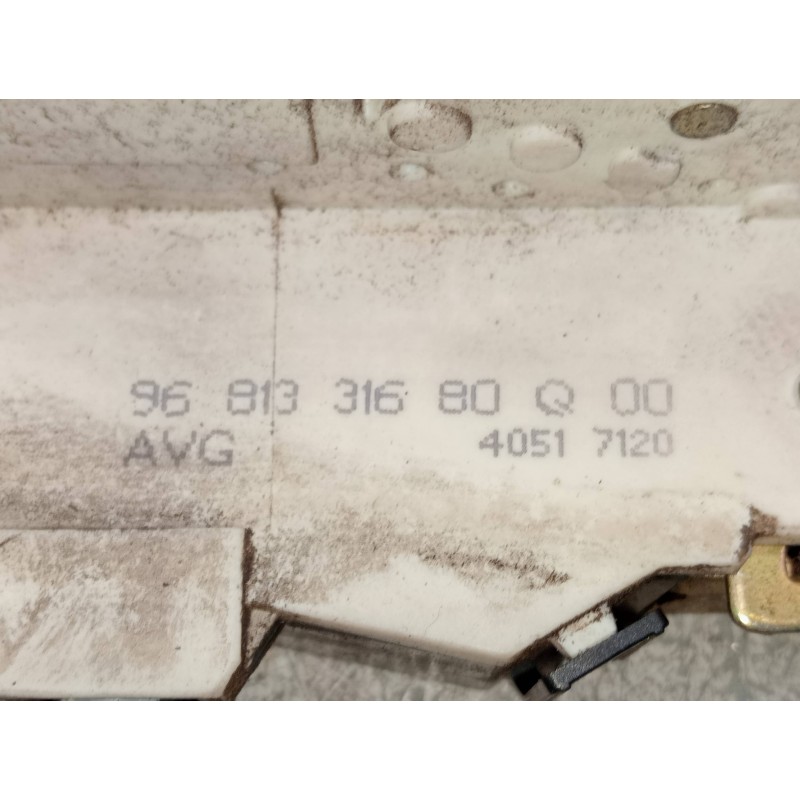 Recambio de motor cierre centralizado delantero izquierdo para citroen c4 berlina collection referencia OEM IAM 9681331680Q00 40