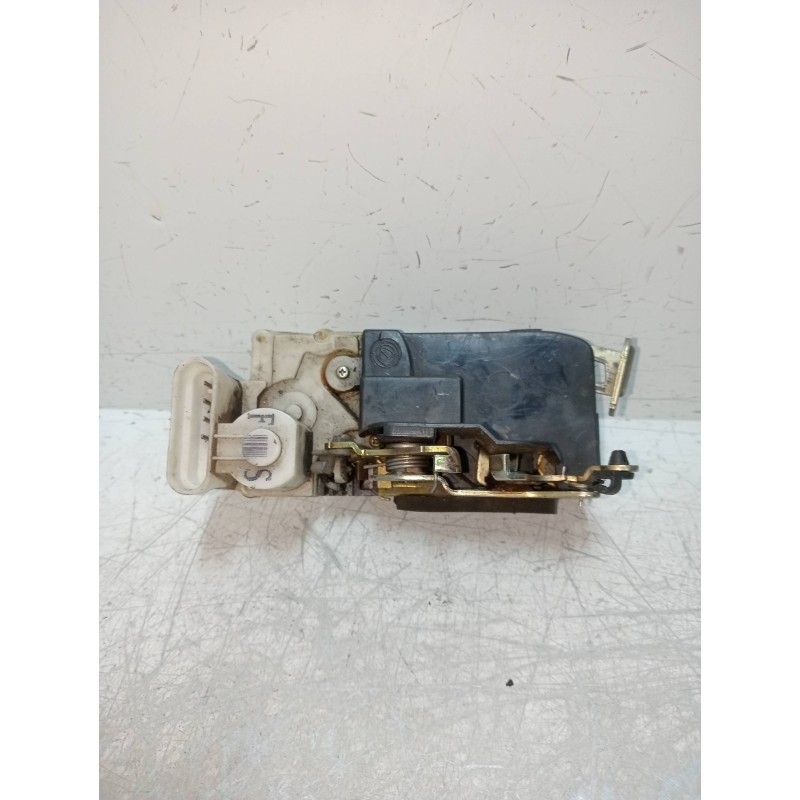 Recambio de motor cierre centralizado trasero derecho para lancia lybra berlina 1.9 jtd cat referencia OEM IAM   4P