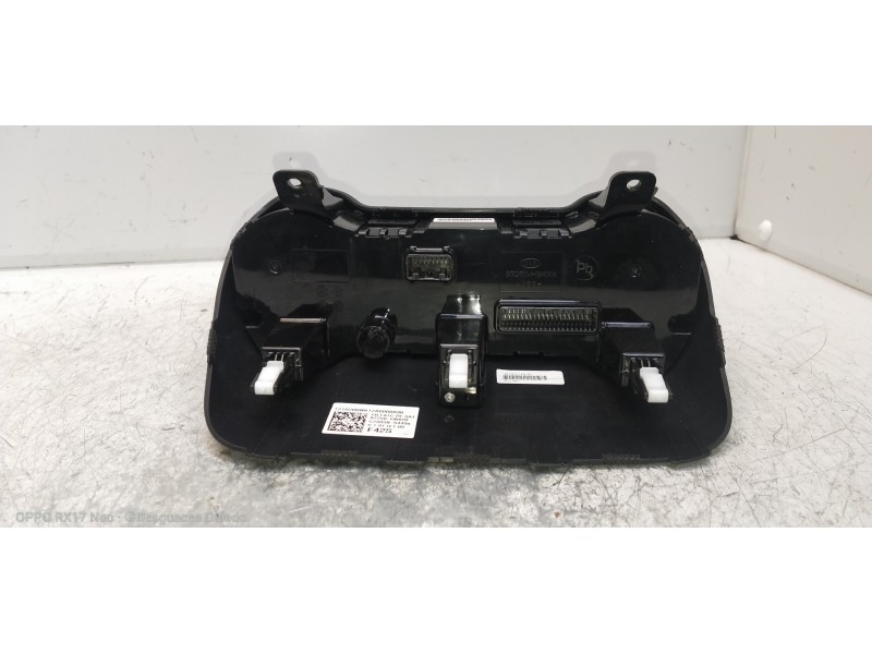 Recambio de mando calefaccion / aire acondicionado para kia rio (yb) 1.2 cat referencia OEM IAM 97250H8420 97250H8XXX 