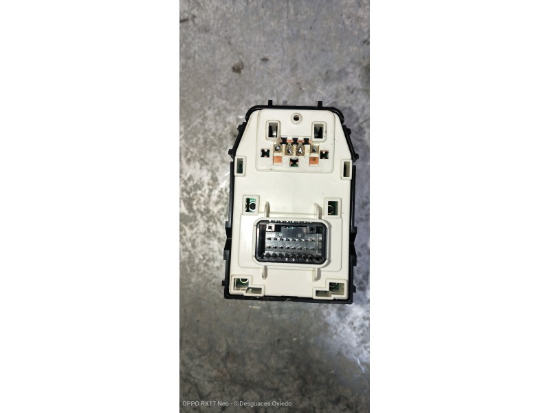 Recambio de mando multifuncion para kia rio (yb) 1.2 cat referencia OEM IAM 4D64801160  