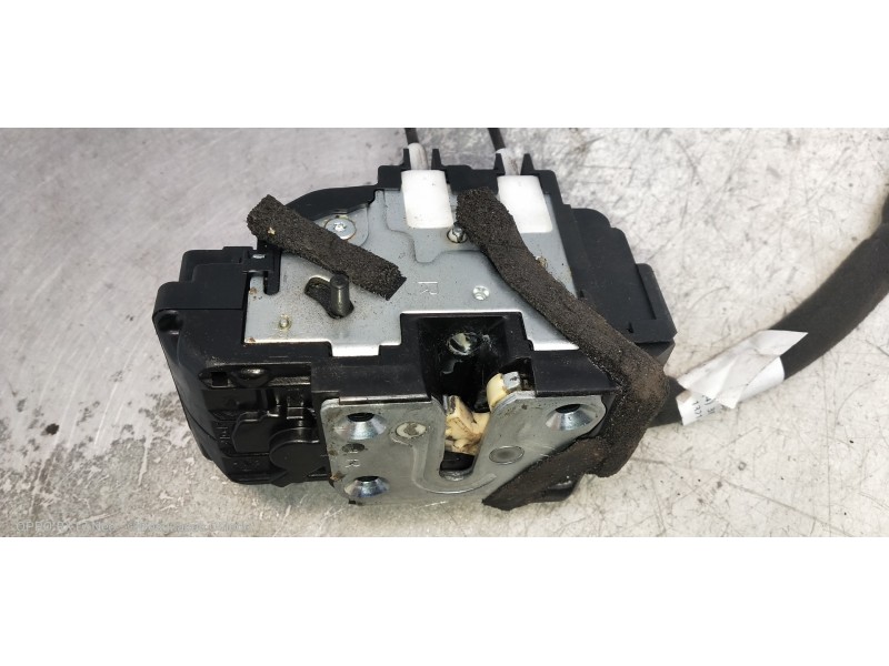 Recambio de motor cierre centralizado trasero derecho para nissan tiida (c11x/sc11x) acenta referencia OEM IAM   5P