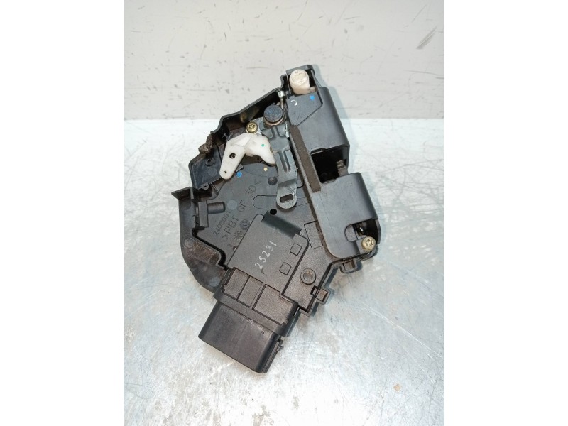 Recambio de motor cierre centralizado trasero derecho para mazda 3 berlina (bk) 1.6 cd diesel cat referencia OEM IAM 3N6AA26412B