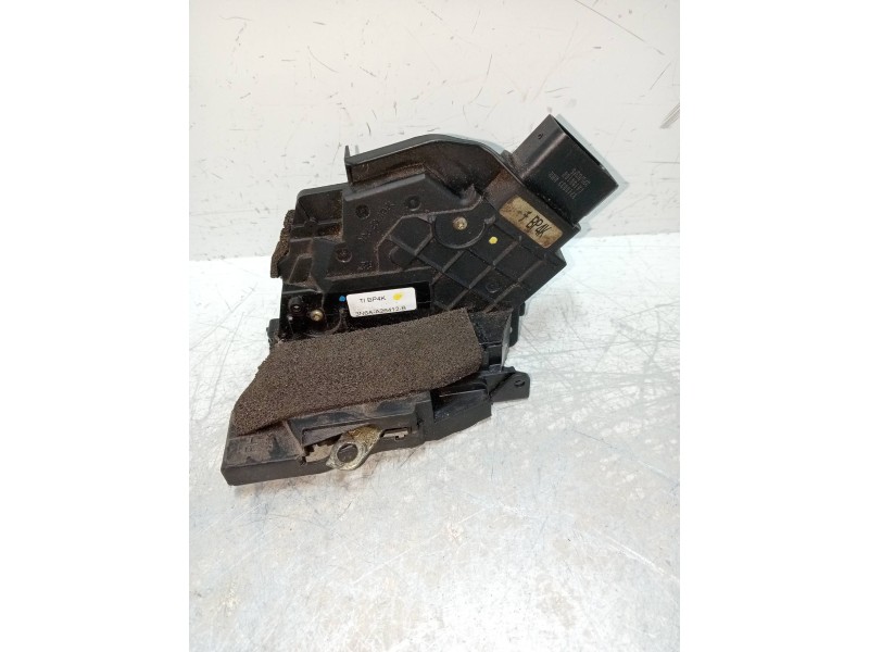 Recambio de motor cierre centralizado trasero derecho para mazda 3 berlina (bk) 1.6 cd diesel cat referencia OEM IAM 3N6AA26412B