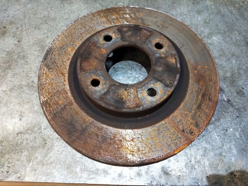 Recambio de disco freno delantero para nissan tiida (c11x/sc11x) acenta referencia OEM IAM   VENTILADO