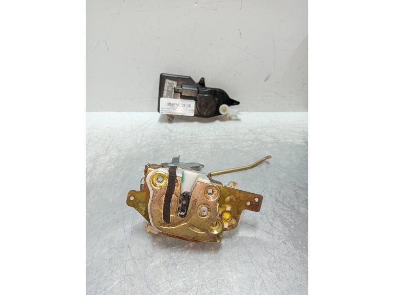 Recambio de motor cierre centralizado delantero izquierdo para mazda 2 berlina (dy) 1.4 diesel cat referencia OEM IAM  5P 5P