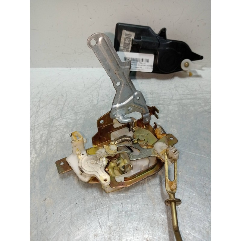 Recambio de motor cierre centralizado delantero izquierdo para mazda 2 berlina (dy) 1.4 diesel cat referencia OEM IAM  5P 5P