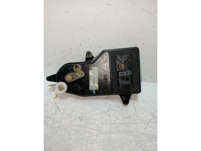 Recambio de motor cierre centralizado delantero izquierdo para mazda 2 berlina (dy) 1.4 diesel cat referencia OEM IAM  5P 5P