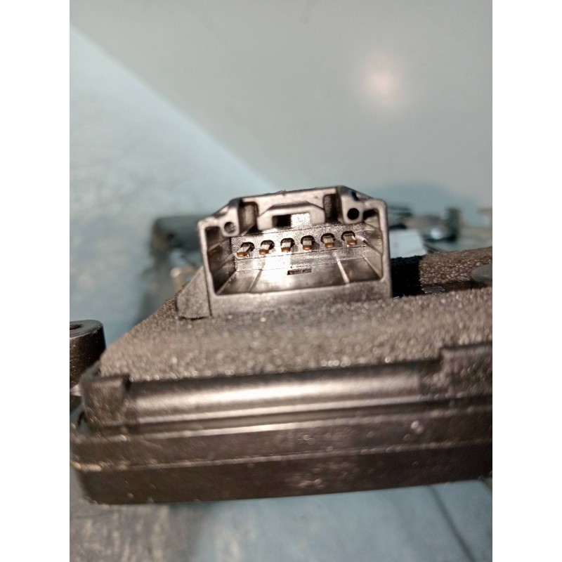 Recambio de motor cierre centralizado delantero izquierdo para mazda 2 berlina (dy) 1.4 diesel cat referencia OEM IAM  5P 5P