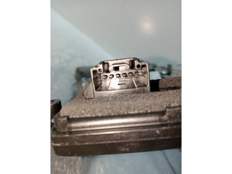 Recambio de motor cierre centralizado delantero izquierdo para mazda 2 berlina (dy) 1.4 diesel cat referencia OEM IAM  5P 5P