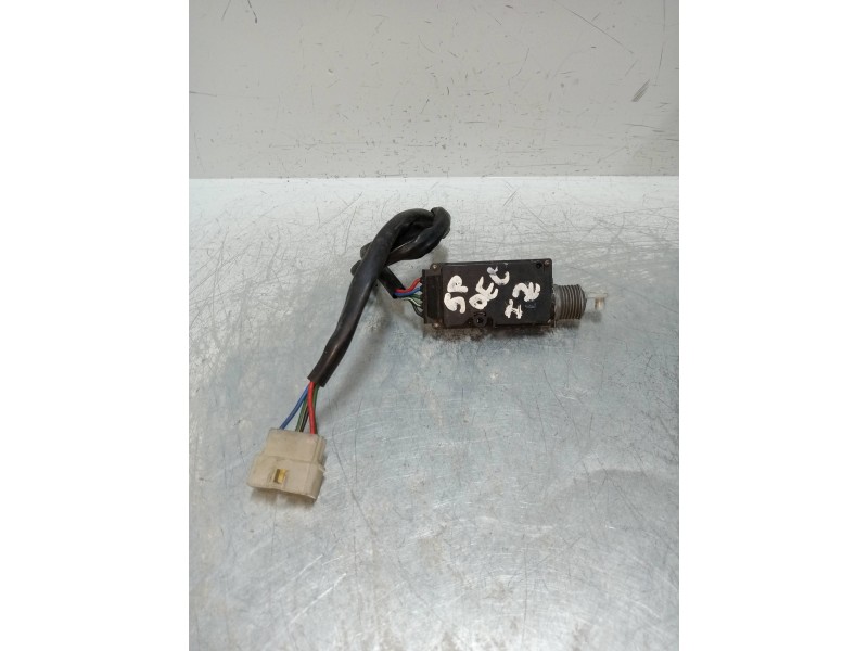 Recambio de motor cierre centralizado delantero izquierdo para mazda 323 berlina c/f/s (ba) referencia OEM IAM   5P