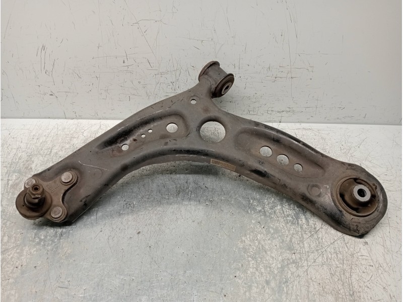 Recambio de brazo suspension inferior delantero izquierdo para audi a3 sedán(8vs) attraction referencia OEM IAM 5Q0407151J  
