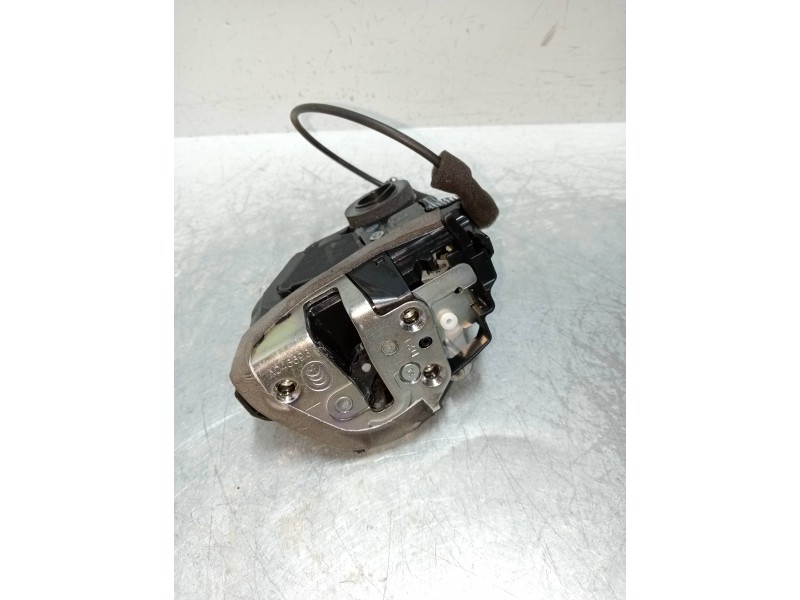 Recambio de motor cierre centralizado trasero izquierdo para lexus ct 200h referencia OEM IAM   5P