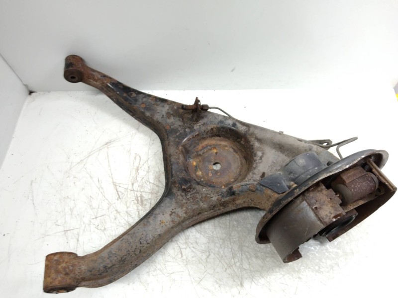 Recambio de mangueta trasera izquierda para ford sierra berlina 1.8 referencia OEM IAM   