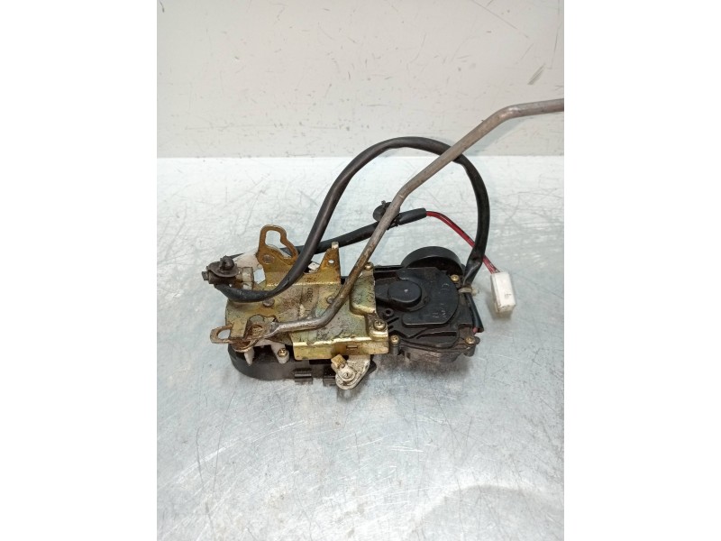 Recambio de motor cierre centralizado delantero derecho para mazda premacy (cp) 2.0 turbodiesel cat referencia OEM IAM   5P