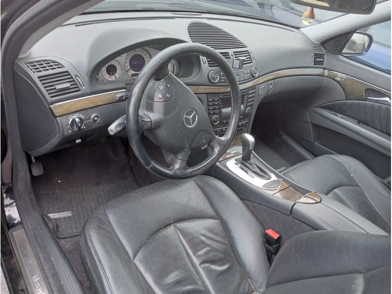 mercedes clase e (w211) berlina del año 2005