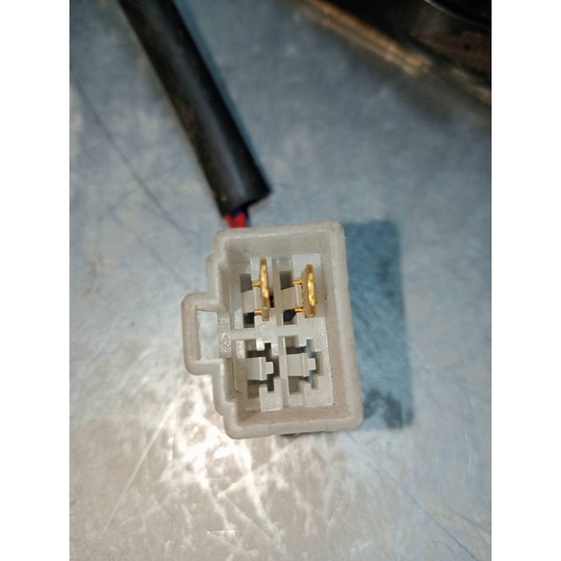 Recambio de motor cierre centralizado trasero izquierdo para mazda 626 berlina (gf) 2.0 turbodiesel cat referencia OEM IAM   4P