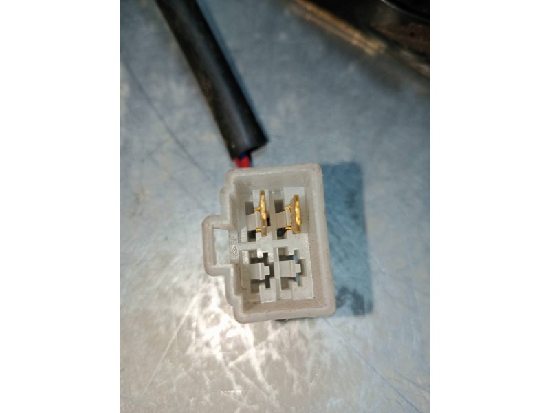 Recambio de motor cierre centralizado trasero izquierdo para mazda 626 berlina (gf) 2.0 turbodiesel cat referencia OEM IAM   4P