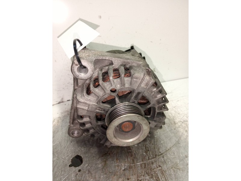 Recambio de alternador para bmw serie 1 berlina (e81/e87) 118d referencia OEM IAM 7802261A103  