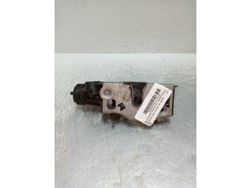 Recambio de motor cierre centralizado trasero derecho para mercedes clase a (w168) 140 (168.031) referencia OEM IAM   5P