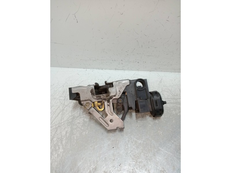 Recambio de motor cierre centralizado trasero derecho para mercedes clase a (w168) 140 (168.031) referencia OEM IAM   5P