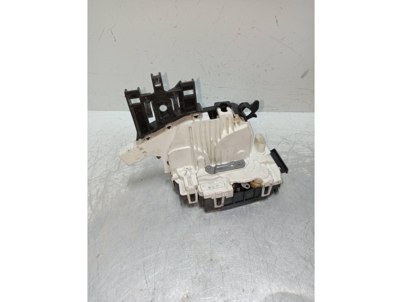 Recambio de motor cierre centralizado delantero izquierdo para mercedes clase cla (w117) referencia OEM IAM A0997201901  5P