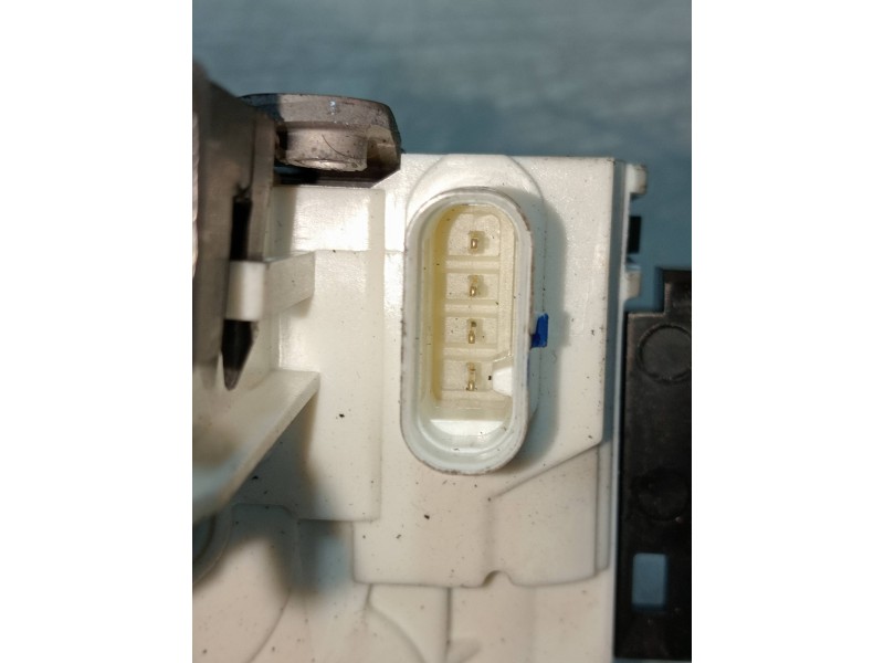 Recambio de motor cierre centralizado delantero izquierdo para mercedes clase cla (w117) referencia OEM IAM A0997201901  5P