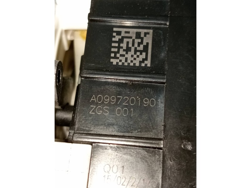 Recambio de motor cierre centralizado delantero izquierdo para mercedes clase cla (w117) referencia OEM IAM A0997201901  5P