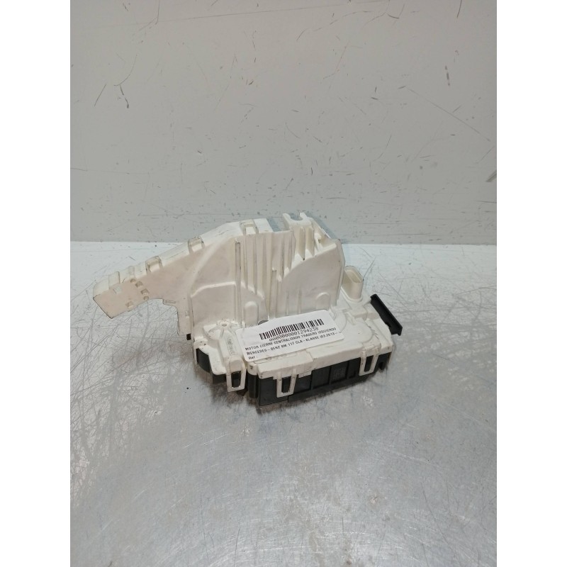 Recambio de motor cierre centralizado trasero izquierdo para mercedes clase cla (w117) referencia OEM IAM A0997305500  5P