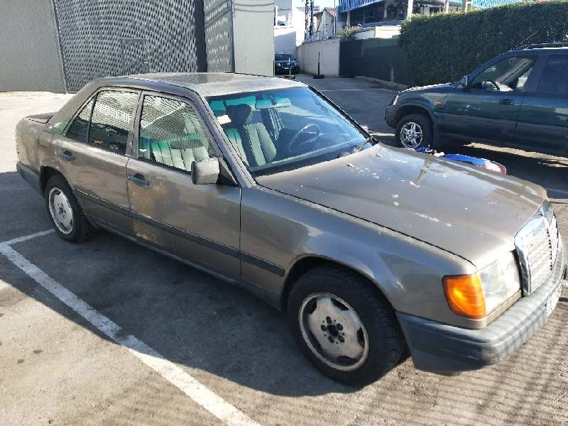 mercedes clase e (w124) berlina del año 1998 mercedes clase e (w124) berlina del año 1998