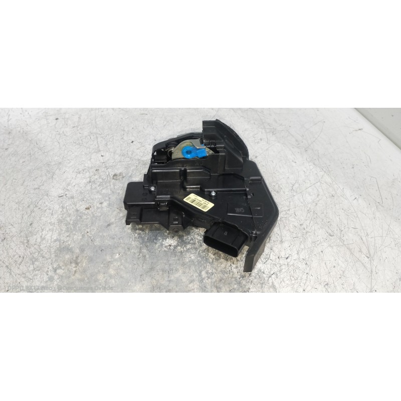 Recambio de motor cierre centralizado trasero derecho para kia rio (yb) 1.2 cat referencia OEM IAM 81420H8010  