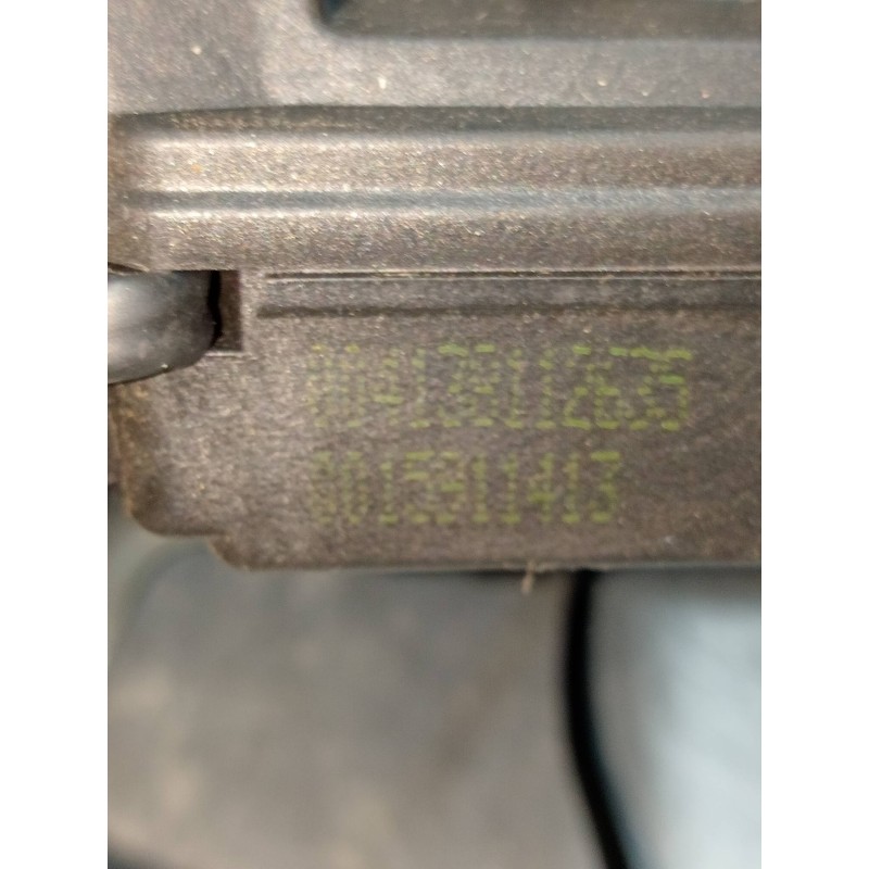 Recambio de motor cierre centralizado delantero derecho para mercedes clase cls (w219) 3.0 cdi cat referencia OEM IAM 0041381126