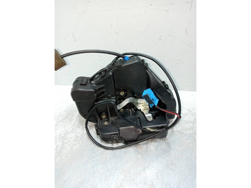 Recambio de motor cierre centralizado trasero izquierdo para mercedes clase cls (w219) 3.0 cdi cat referencia OEM IAM 0015882871