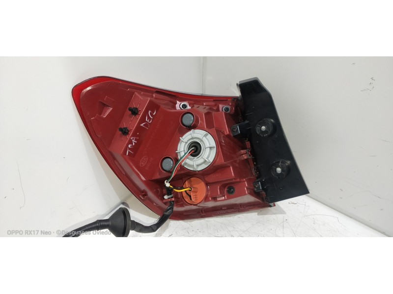 Recambio de piloto trasero derecho para kia rio (yb) 1.2 cat referencia OEM IAM 92402H8  