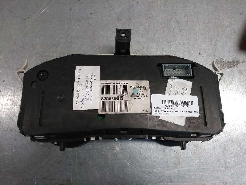 Recambio de cuadro instrumentos para renault megane ii classic berlina 1.9 dci diesel referencia OEM IAM 8200364015  